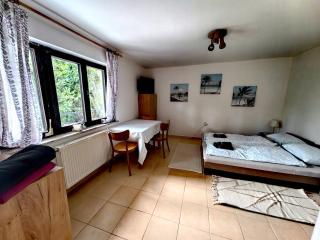 SunsetHouse Garden Apartment - Banka - 4
