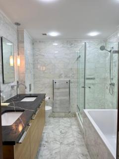 Apart Hotel ESENTAI APARTMENTS premium - 2