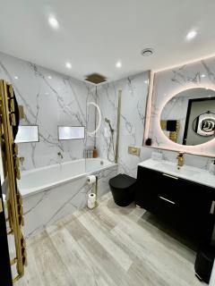 Edin Central 4 bedroom Townhouse Fully Renovated - Edinburgh - 5