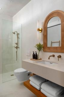 The finest luxury 6 bedroom villa on Grace Bay - - 2