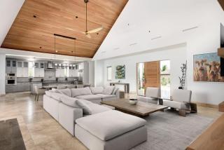 A magnificent 6 bedroom villa tranquil retreat -  - 3