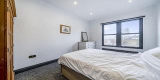 Elegant 2 Bedroom Apartment - Bromley - 1