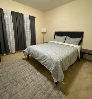 Private Getaway with Balcony - Columbus - 1