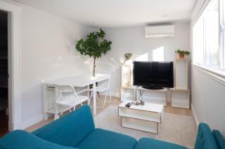 Beverly Breeze A Newly Renovated Apt - 5