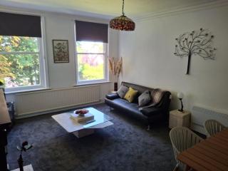 1-Bed Apartment - Disley - 0