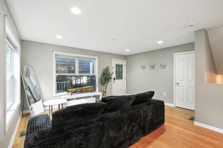 Lavish 3Bed 3Bath Condo in Uptown - Minneapolis - 2