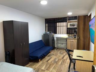Estudio tranquilo Belén ideal ubicación y confort - Medellín - 7