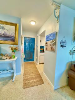 Relaxing 2BR Oasis in West Palm Beach, FL - Riviera Beach - 5