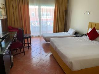 Porto Marina Resort and spa At Alamein Marina 3 شاليه فندقي في بورتو مارينا الساحل الشمالي - Abû Zeira - 2