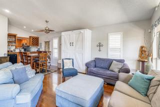 Lakefront Granbury Home with Dock, Decks and Hot Tub! - Granbury - 5