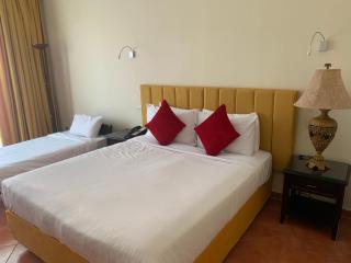 Porto Marina Resort and spa At Alamein Marina 3 شاليه فندقي في بورتو مارينا الساحل الشمالي - Abû Zeira - 9
