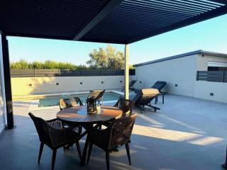 AVENTINE - Luxury Residences with Private Pools - 1