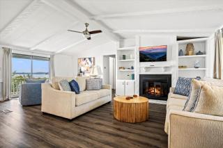 Lakefront Mountain Oasis - 6