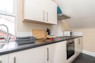 Open Mind Property - FOUR Guests & FREE Parking - 4