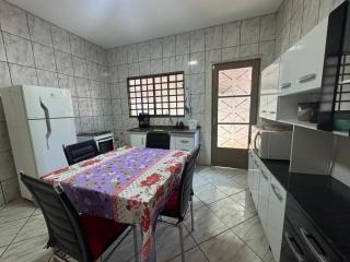 Casa delicinha perto do centro + ar cond. e vaga - Ourinhos - 1