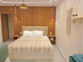 Jefaira Senior Chalet, 4 bedrooms with roof -  - 0