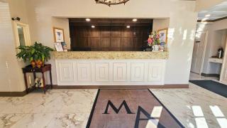 Merry Acres Inn - 8