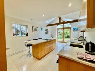 Harbourways Emsworth, Pet Friendly Coastal Retreat, Contractors & Leisure, Free Parking, Walk to Pubs - Emsworth - 9