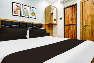 Hotel O Santacruz Railway Junction Formerly Kharsubway - Mumbai - 9