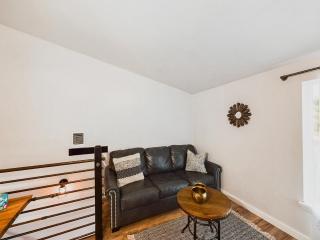 PNW Scenic Loft with Kitchenette - Philomath - 1
