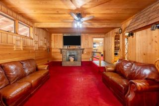 Cozy 3BR Lake House Firepit Pier Pet-Friendly - Skippers - 8