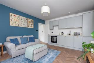 Modern 1BD with Private Outdoor Space in Sydenham - Sydenham - 3