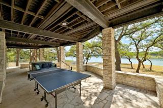 Luxury Lakefront Escape on Lake Travis - Marble Falls - 7