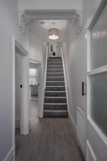 Comfy 3-Bed, Sleeps 5 & Parking - 3