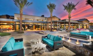 Upscale Desert Home Golf Pool Dining Hot Tub - 0