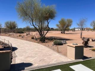 4BR Ranch w Four Peaks Views Fireplace Hot Tub - 3