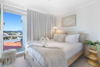 Golden Sands of Mermaid Beach - 1