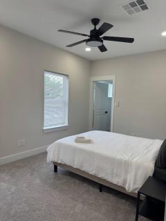 Central Houston Duplex with Walk to Parks and Quick Drive to Downtown - Houston - 1