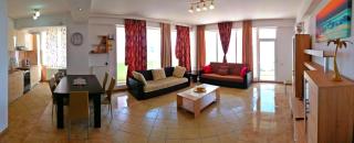 Anabella Summerland Apartment - 8