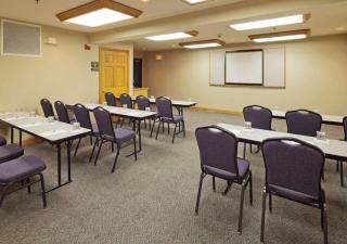 Holiday Inn Express & Suites Port Washington by IHG - Port Washington - 5
