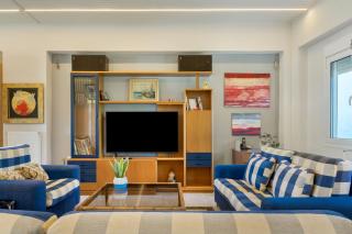 Beach Family Villa in Artemida - 9