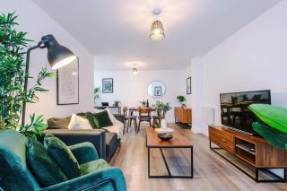NEW Trafford Loft - Free Parking - Manchester - 2