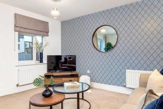 NEW Berkley House by Truestays - 3 Bedroom House in Stoke-on-Trent - Etruria - 1