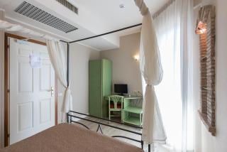 Hotel Trevi Riccione, in centro sul mare con cucina - 6