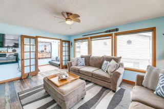 Walk to Beach Dog-Friendly Home in Lincoln City - 5
