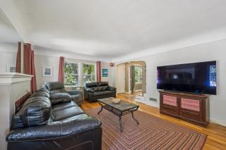 Charming Home Near UNC & DT Greeley home - 1