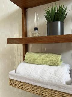 Breezy Kickback in Dar - 5