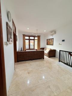 Villa Mimi Mesari Kuta Bali - 9