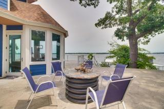 Indoor Pool and Waterfront Deck Spacious Jay Home - Jay - 8