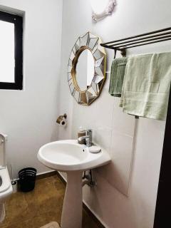 NEW 1BR Apartment w Parking and Fast Wi-fi - 2