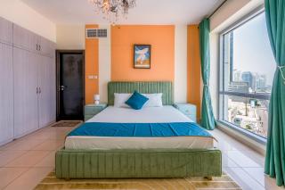 Luxurious 2BR in Dubai Marina next to metro - 9