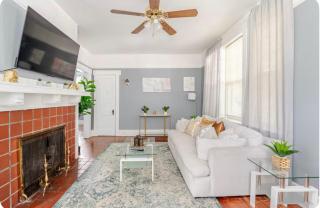 The Duval Den Getaway 2BR near Stadium! - 2