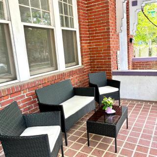 The Duval Den Getaway 2BR near Stadium! - 7