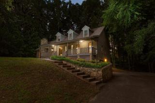 Ash-Villa Thrilla-Sauna-Theater-Putt Putt-Hot Tub - 4
