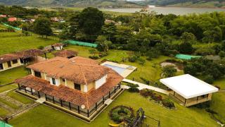 Finca Lago Calima - 0