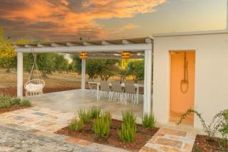 Trulli Nigri Holidays - 1